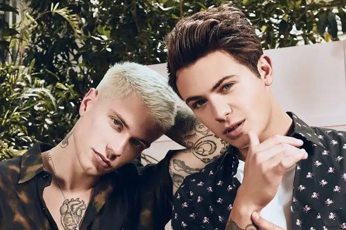 Benji & Fede